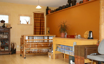 The loom corner