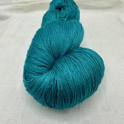 Color Now! - Kiku Silk Yarn - 424 Medium Turquoise Green: click to enlarge