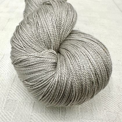 Color Now! - Kiku Silk Yarn - 427 Sterling Silver: click to enlarge