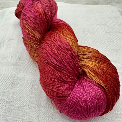 65 Roses - Kiku Silk Yarn - Fall Flowers 589: click to enlarge