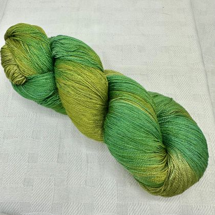 65 Roses - Kiku Silk Yarn - Grasses 565: click to enlarge