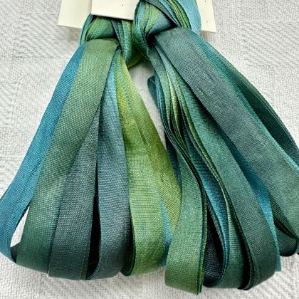 65 Roses® 'Sea Kelp' - 7mm Silk Ribbon: click to enlarge