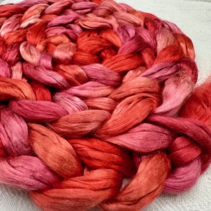 Bombyx Silk from China, Salt Spring Island Limited Edition 'Roses are Red' - Combed Top/Sliver 25g: click to enlarge