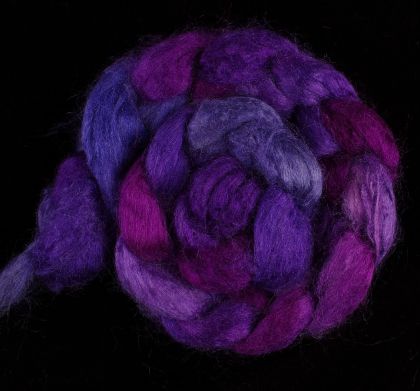 Salt Spring Island 'Maxwell' - Tussah Silk Combed Top/Sliver 25g: click to enlarge