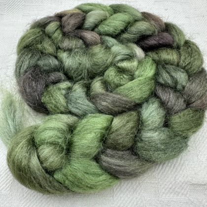 Salt Spring Island Limited Edtion 'Midnight at the Oasis' - Tussah Silk Combed Top/Sliver 25g: click to enlarge