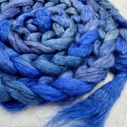Silk/Yak Combed Top/Sliver in Salt Spring Island Limited Edition colorway - 'Lake Superior'; 25g: click to enlarge