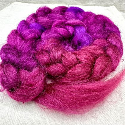 Salt Spring Island Limited Edtion 'Garnet' - Tussah Silk Combed Top/Sliver 25g: click to enlarge