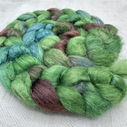 Salt Spring Island Limited Edition 'Sherwood Forest' - Tussah Silk Combed Top/Sliver 25g: click to enlarge