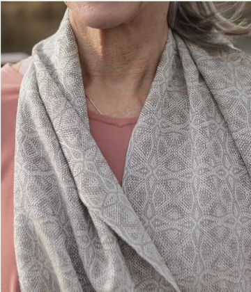 Kit - Weaving - "Mariner's Compass" Scarf Kit: click to enlarge