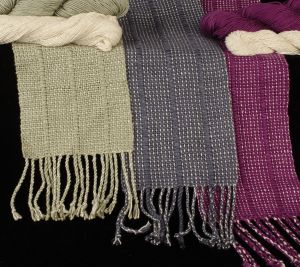 'Ribbed Stripes' rigid heddle scarf